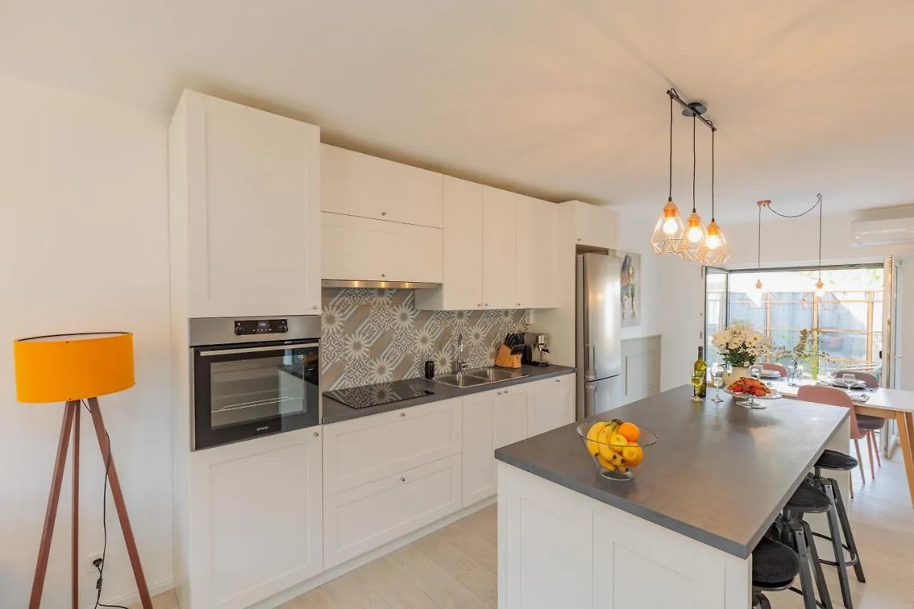 Bella Zara Lux Apartment With Jacuzzi, Grill & Garden Croatia