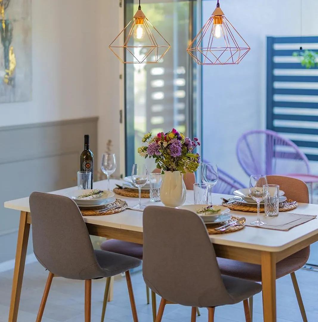 Bella Zara Lux Apartment With Jacuzzi, Grill & Garden Zadar